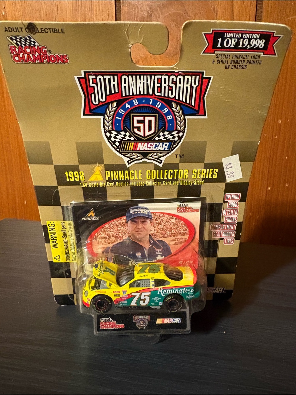 Racing Champions 1:64 NASCAR Todd Bodine #75 Remington Ford 1998 Pinnacle